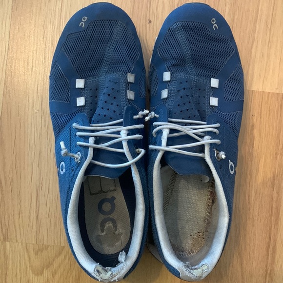 On Running Shoes - On cloud running sneakers in royal blue